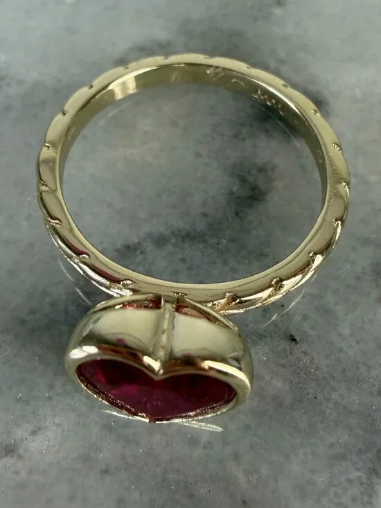 Hard to Find Melinda Maria Red Amelie Heart Ring - 5 - Picture 9 of 17